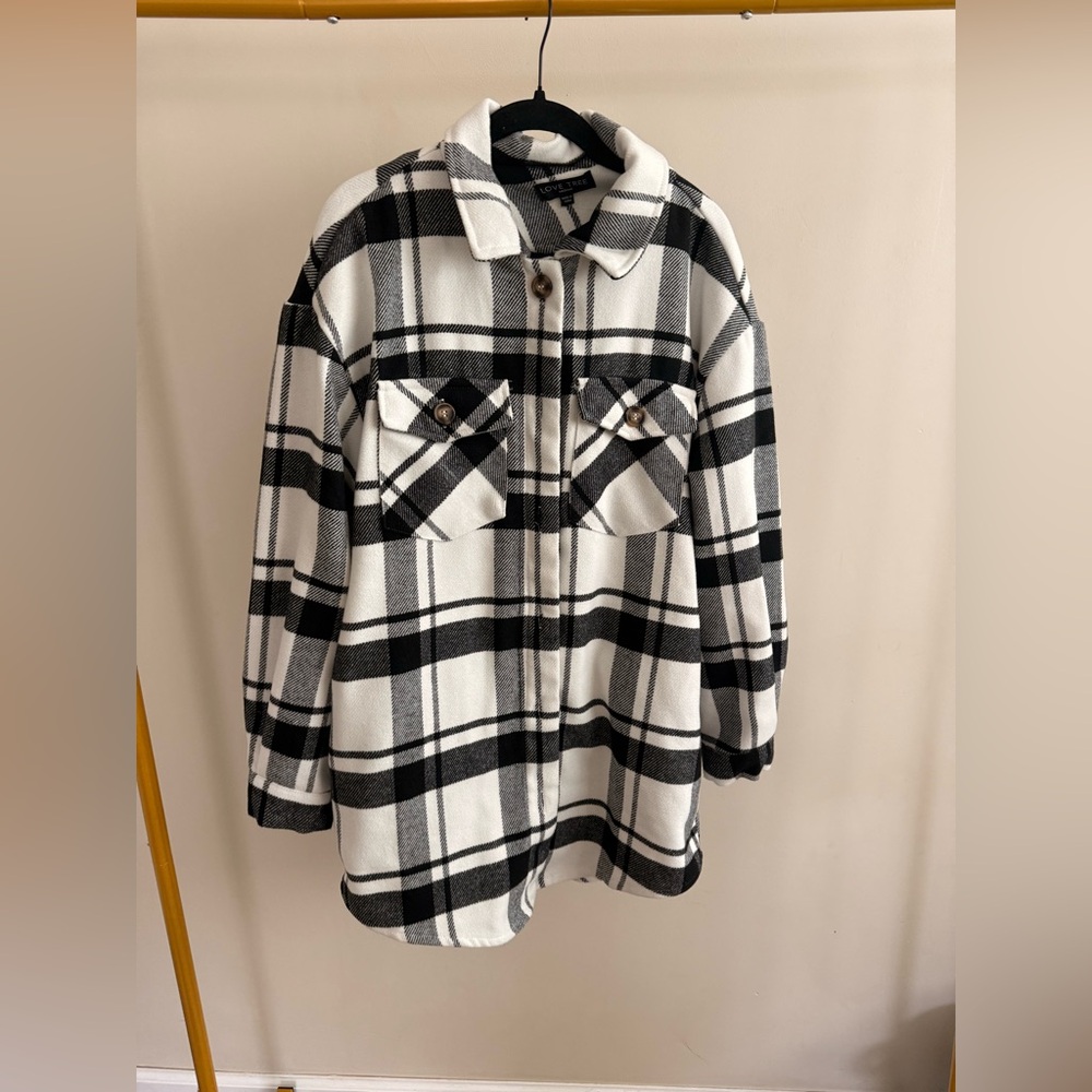 Love Tree Black and White Plaid Jacket